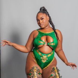 Emerald Desires Curvy - Image 4